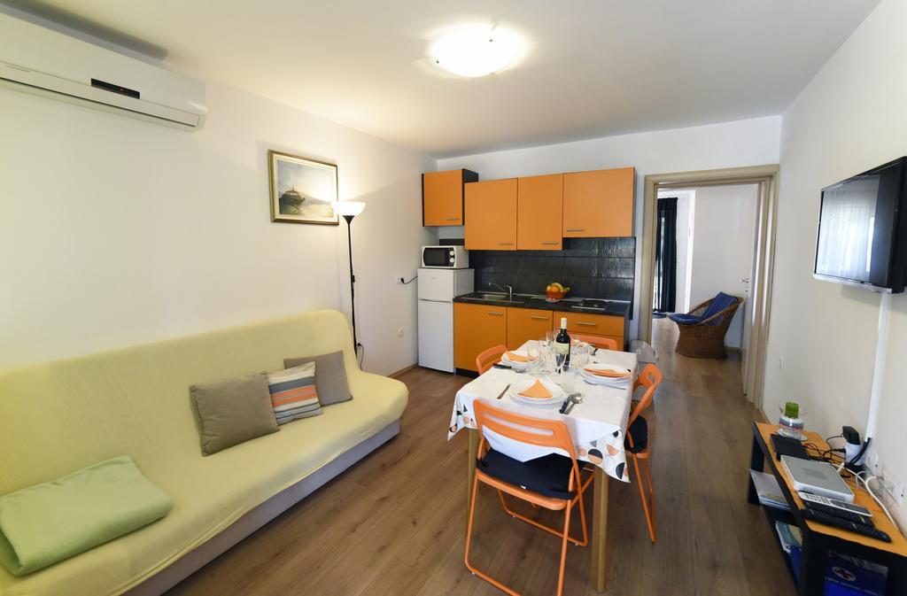 Apartments Rudy Ядраново Экстерьер фото