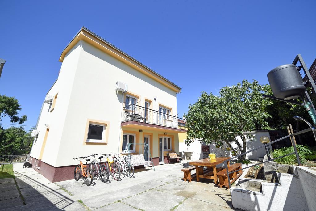 Apartments Rudy Ядраново Экстерьер фото