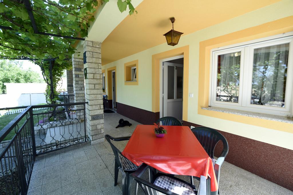 Apartments Rudy Ядраново Экстерьер фото